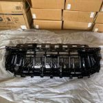 جلو پنجره لاماری